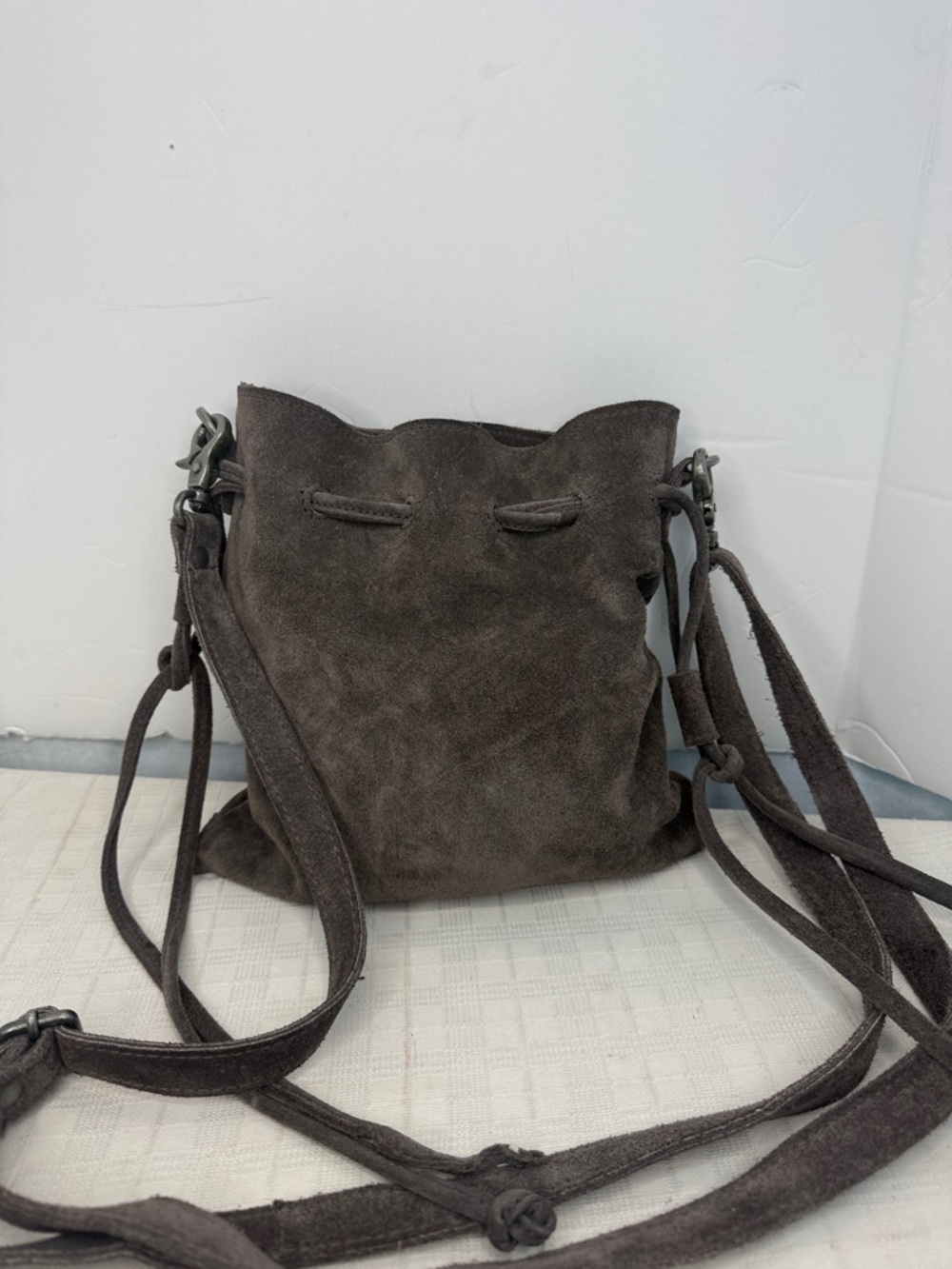 Billie Leather Crossbody Purse
FREE PEOPLE